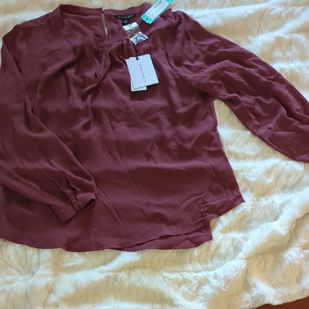 Elegant Keyhole Blouse